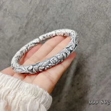 Load image into Gallery viewer, S999 Silver Jewelry Three-Dimensional Carved Vine Design Bracelet. Buy from 100Sterling.com.