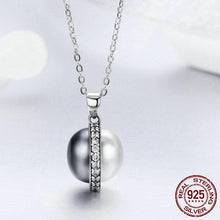 Load image into Gallery viewer, Sterling Silver Black & White Pearl Pendant Necklace