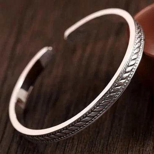 Genuine Thai Silver Uniquely Designed Hand-made Bangle. Buy from 100Sterling.com