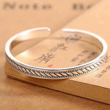 Load image into Gallery viewer, Genuine Thai Silver Uniquely Designed Hand-made Bangle. Buy from 100Sterling.com