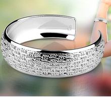 Load image into Gallery viewer, Solid Sterling Silver Isabella Bracelet