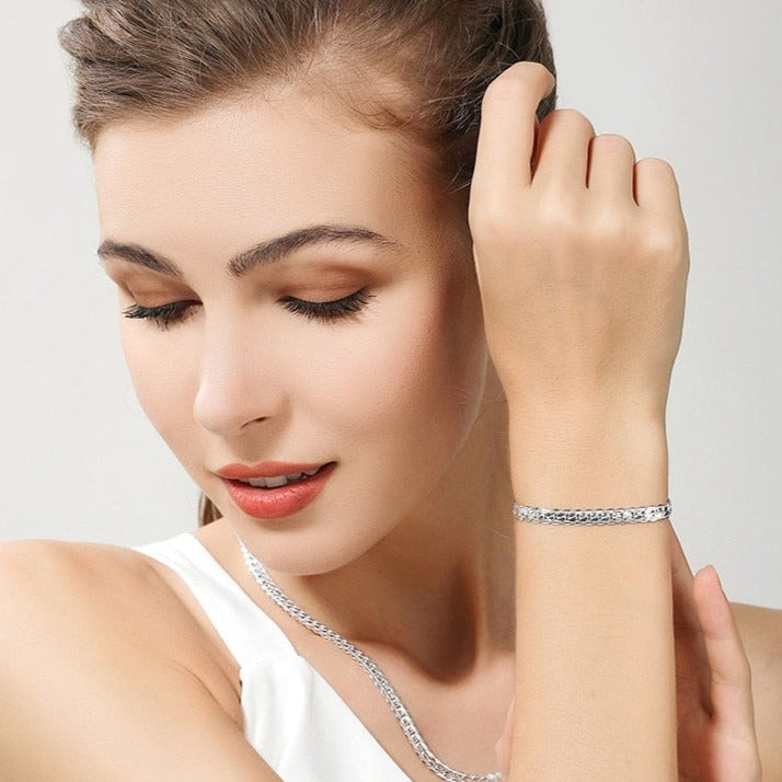 PANDORA Sterling Silver Bracelet - Heart Clasp | PANDORA® Mall of America