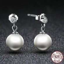 Load image into Gallery viewer, Sterling Silver Freshwater Pearl Drop Earrings